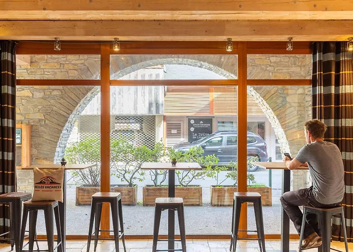 Centre-ville Avec Parking Et Animaux Acceptes - Fr-1-296-442 Сен-Лари-Сулан